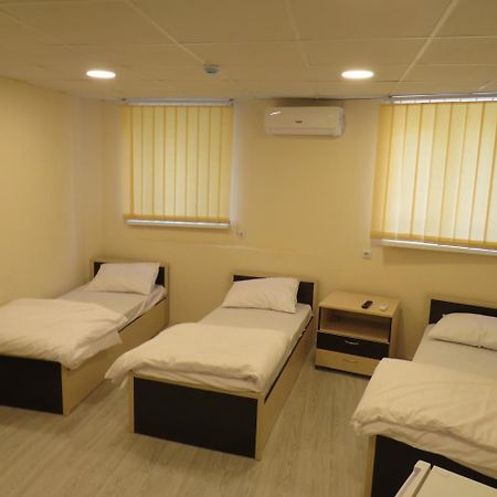 Hotel Shree Gopal Gayatri Lok Erevan Esterno foto