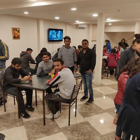 Hotel Shree Gopal Gayatri Lok Erevan Esterno foto