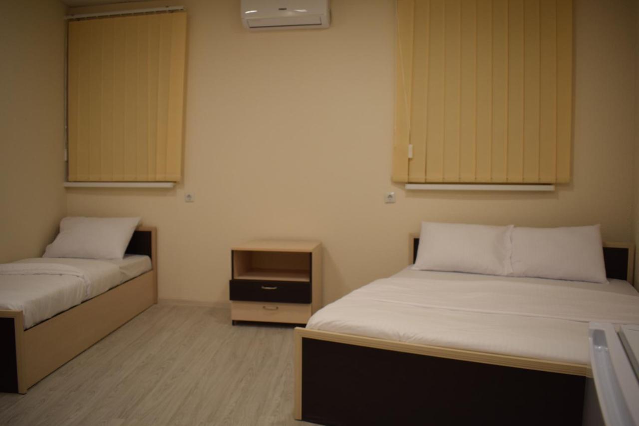 Hotel Shree Gopal Gayatri Lok Erevan Esterno foto