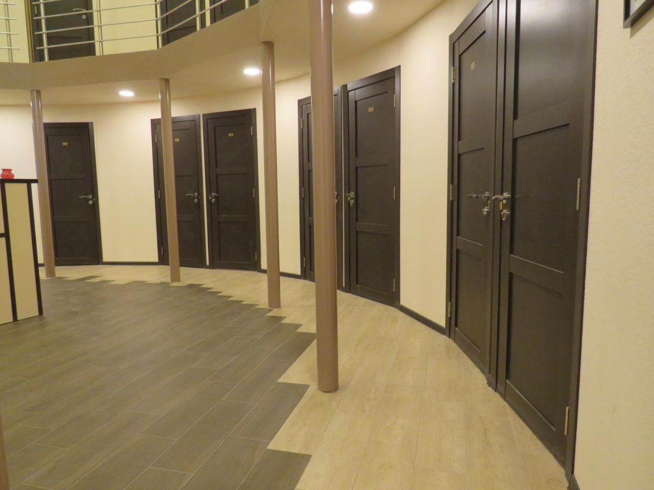 Hotel Shree Gopal Gayatri Lok Erevan Esterno foto